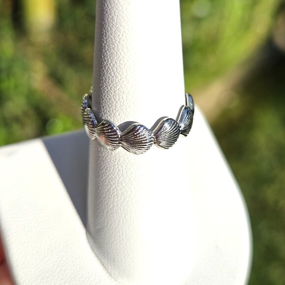 Stainless Steel Seashell Infinity Ring - Picture 5 of 7